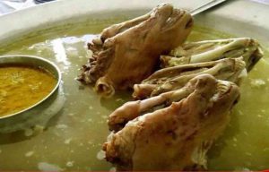 Sheep head with leg-kale pache