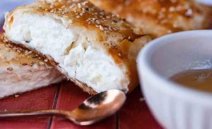Toasted and crispy feta me meli