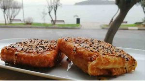 Feta me meli with roasted sesame