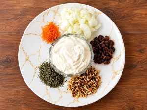 Kaleh Joosh -Kalle-Jush ingredients with kashk and walnuts