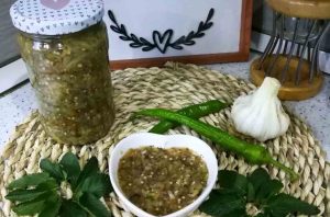 Nazkhatoon snacks with meals