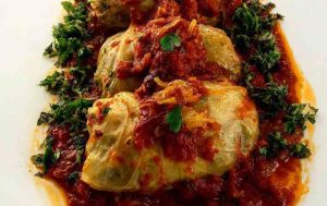 Dolme-kalam Cabbage stew with tomato and parsley sauce