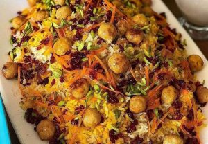 Sateri polo Birjandi pilaf carrot with Qalkhli meat