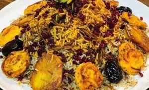 khorma polo with chicken and potatoes