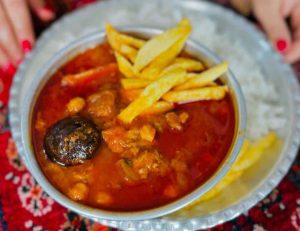 Gheimeh Recipe with Salad and Rice