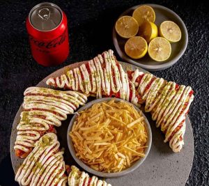 Esnack with potato chips