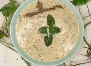 Turkish yogurt soup with fresh mint leaves