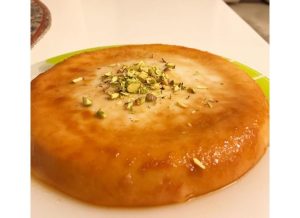 Kazandibi in a round shape