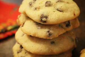 Shirini keshmeshi Raisin sweets suitable for parties