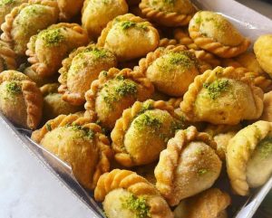 Honey ghottab and Pistachio Kernels