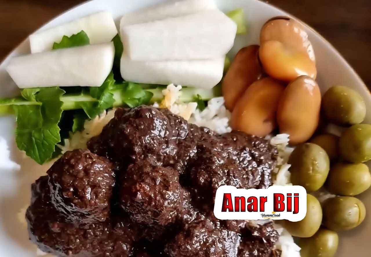 Anar bij Gilani Stew with