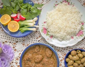 Anar bij with Rice and Fresh Greens