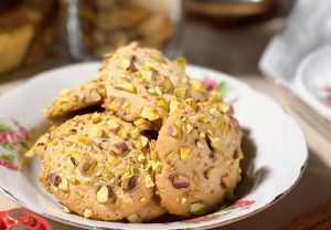 Tabriz Ghorabieh with Almond Flavor
