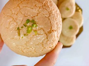 Shirini-Nargili with Pistachio Powder