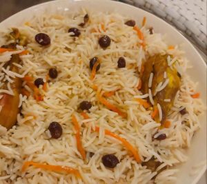 Kabuli Rice with fresh meat and raisins