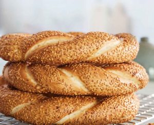 Simit, a simple and delicious Turkish bread