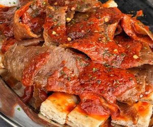 Iskender Kebab with Bread