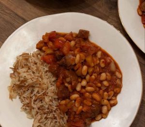 Kuru Fasulye with rice noodles