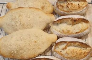 Fresh Samoon bread and baguette