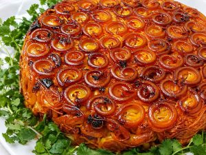 Golden macaroni tahdig with crispy pasta crust