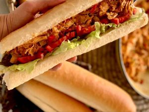 Iranian-style chicken sandwich with mushrooms and onions
