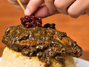 Morgh-e Torsh recipe with fresh herbs and chicken